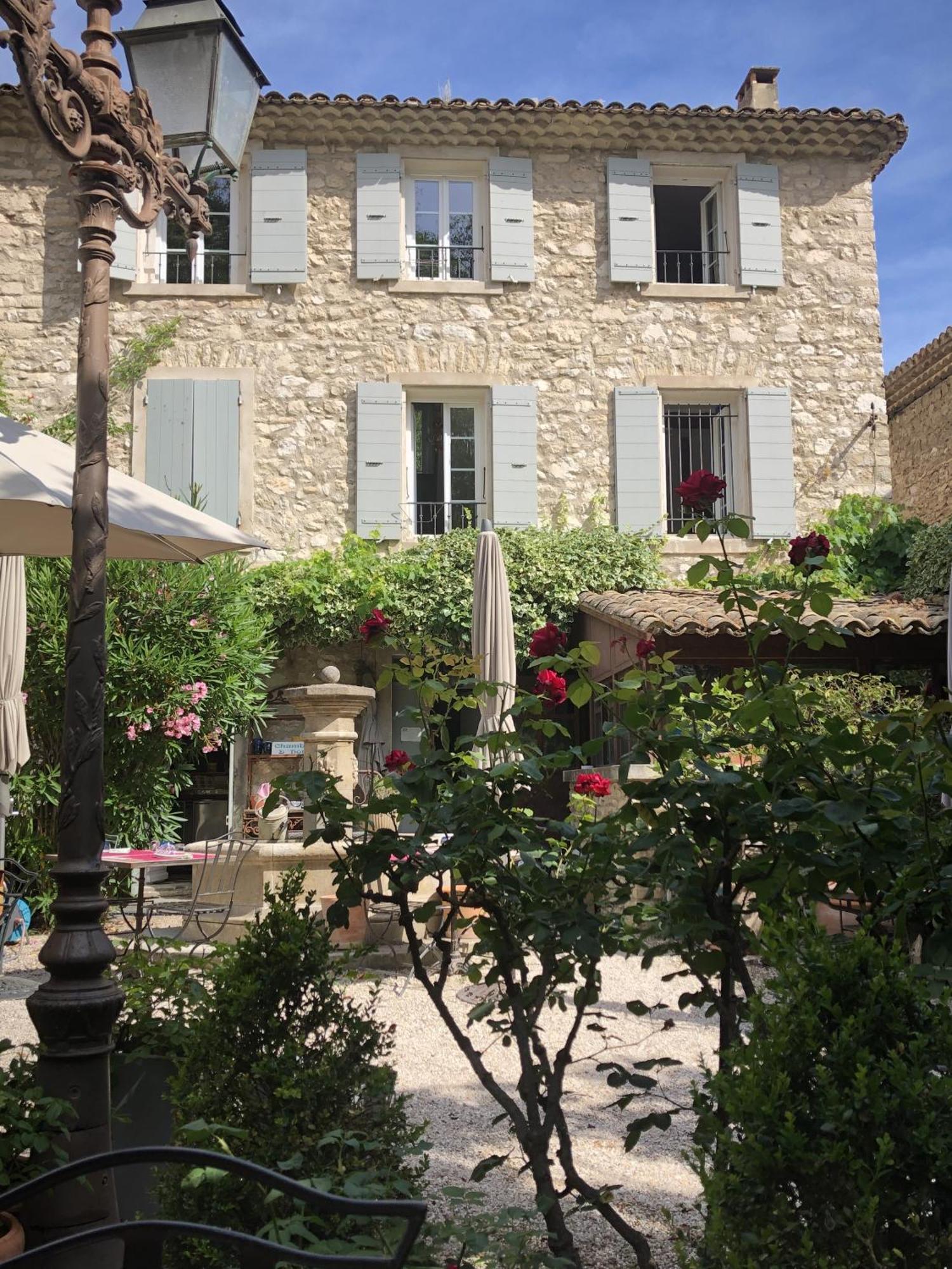مبيت وإفطار La Figuiere Fontaine De Vaucluse المظهر الخارجي الصورة
