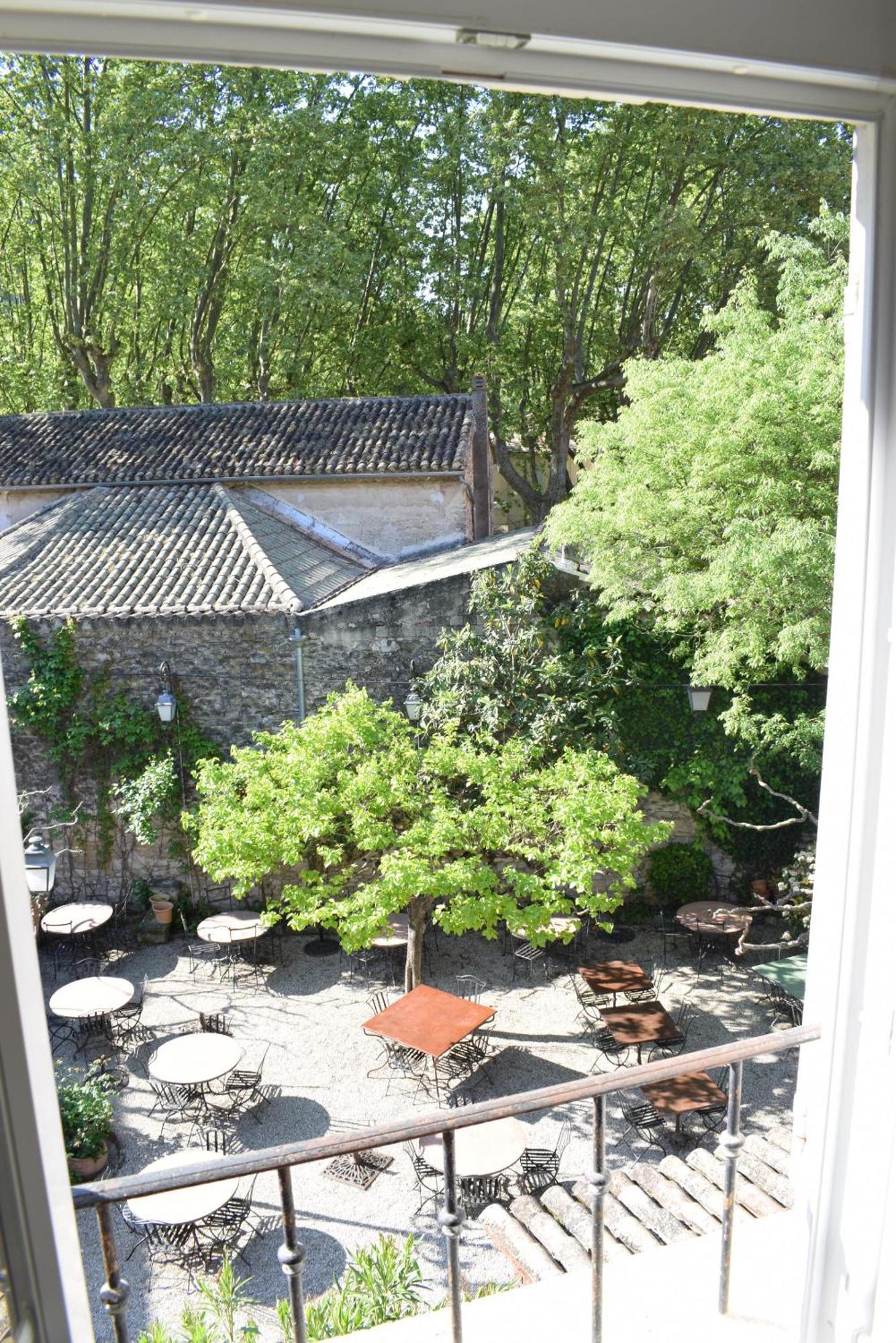 مبيت وإفطار La Figuiere Fontaine De Vaucluse المظهر الخارجي الصورة